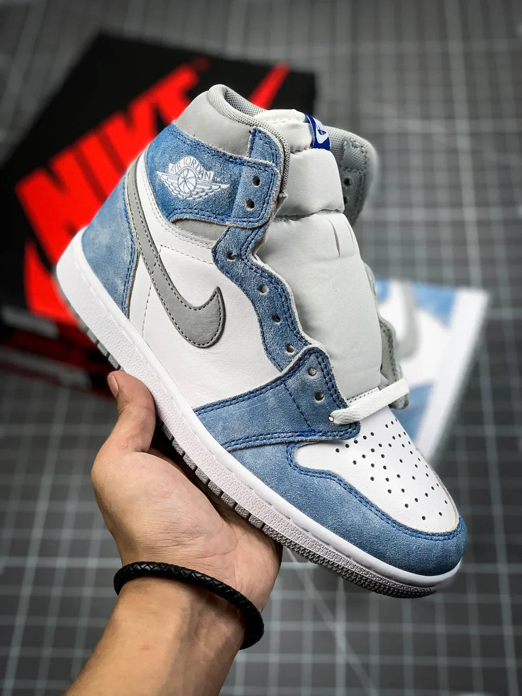 AIR JORDAN 1 HIGH